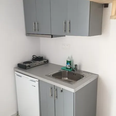 Depis & * Naxos City